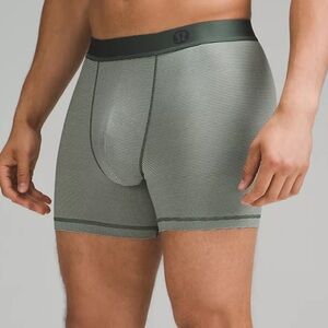 lululemon Always in Motion Boxer BUNDLE // Size Large